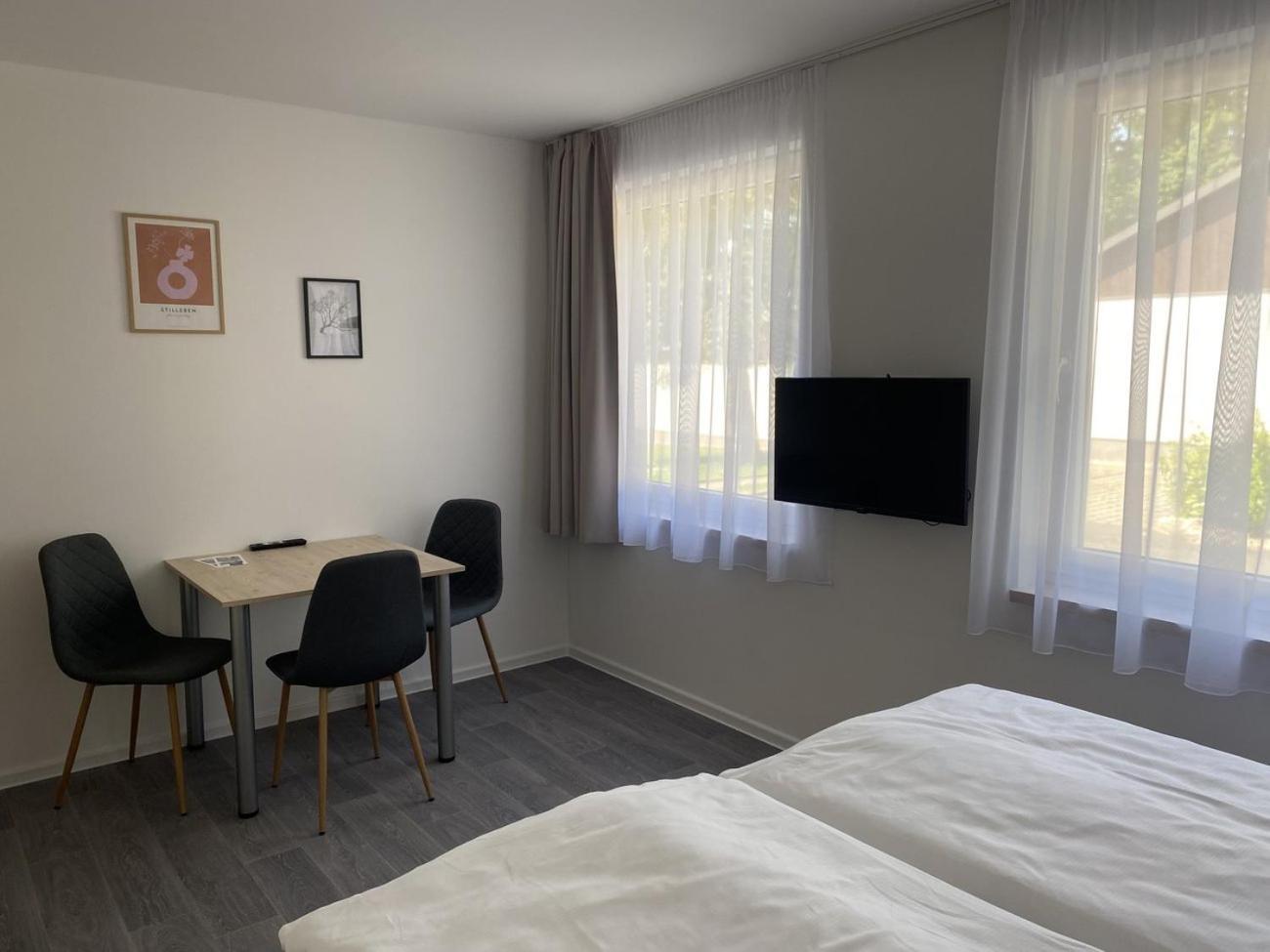 Ea Hotel Kraskov Stary Dvur Extérieur photo